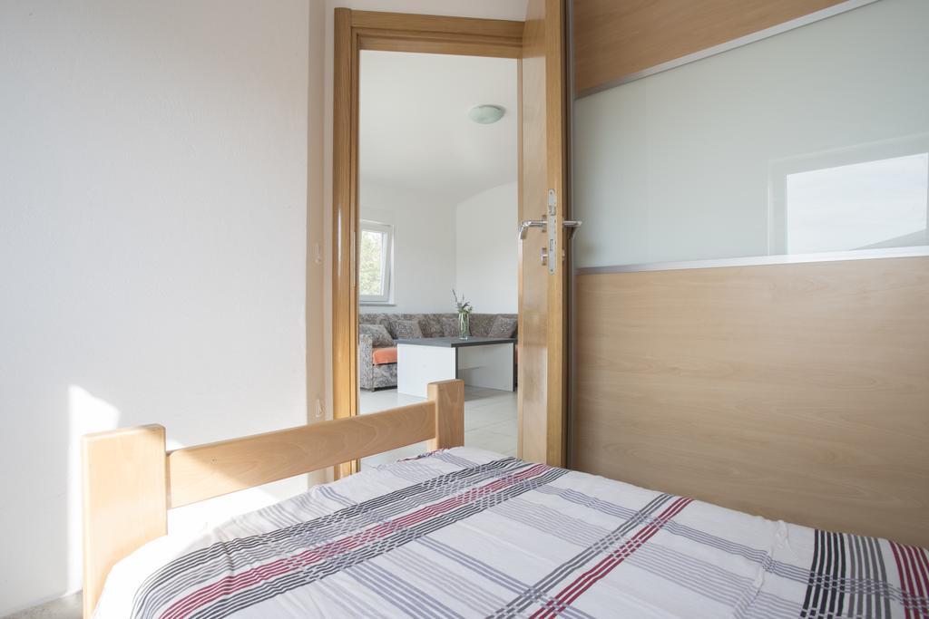 Jela Apartments Нін Екстер'єр фото