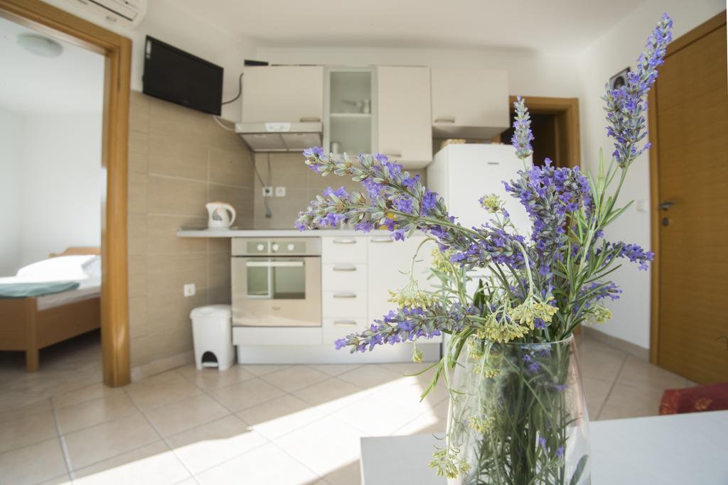 Jela Apartments Нін Екстер'єр фото