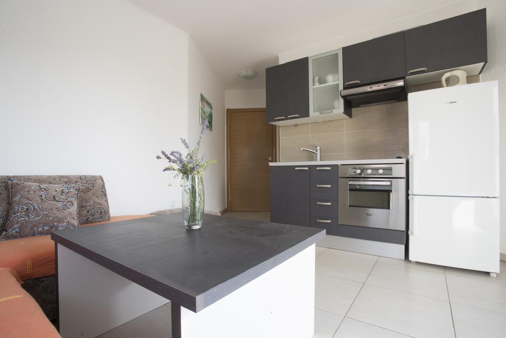 Jela Apartments Нін Екстер'єр фото